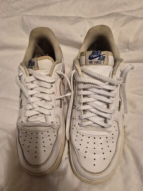 Nike Men’s White Low-Top Sneakers